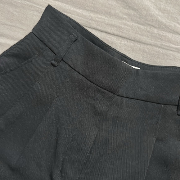 Wilfred dress shorts - Picture 2 of 3